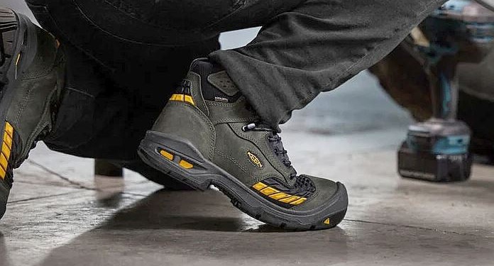 Новые модели рабочей обуви США