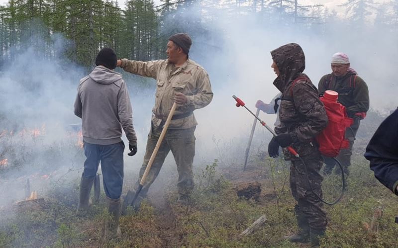 В каких СИЗ тушат пожары в Якутии?