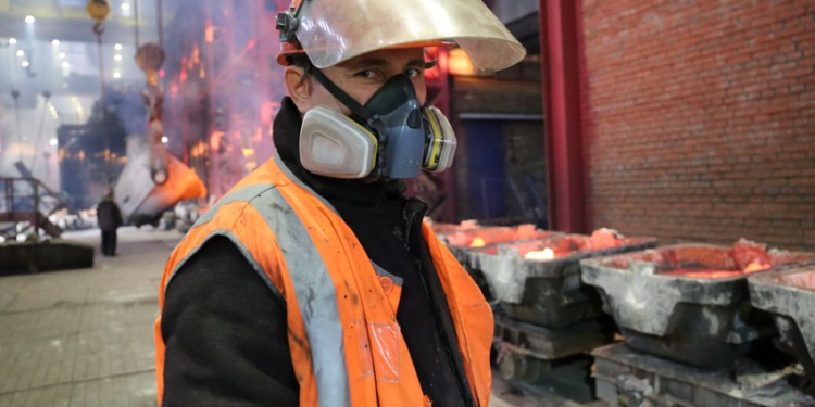 Медногорский медно-серный комбинат почти в два раза увеличил расходы на СИЗ