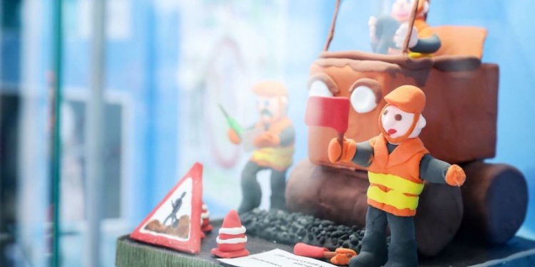 Поставщикам спецодежды и СИЗ все труднее нанимать персонал