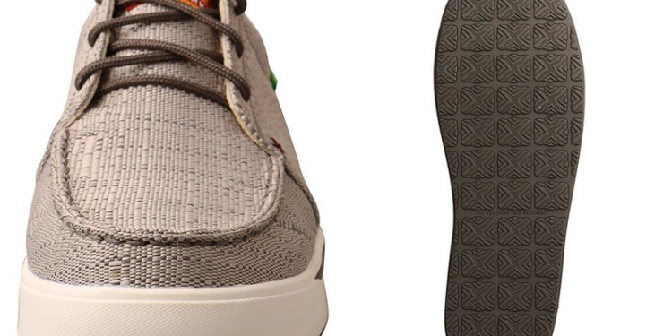 Спаси природу и сохрани ноги: в США выпустили рабочую обувь из пластиковых бутылок