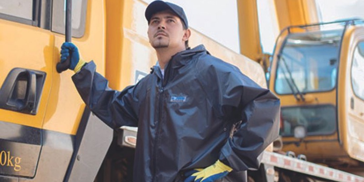 Широкий выбор влагозащитной спецодежды из Уфы