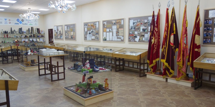 К 100-летию «Парижской коммуны»