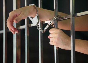 В Ангарске обокрали железнодорожный склад: пропала спецодежда и 300 м кабеля