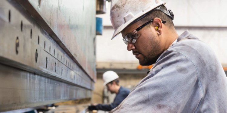 Власти представили три варианта развития событий для иностранных компаний, работающих в России