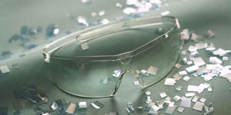 Стиль и экологичность: открытые защитные очки Uvex пьюр-фит