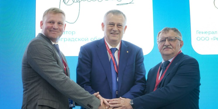 «Респираторный комплекс» и Ленобласть подписали на ПМЭФ-2022 соглашение на полмиллиарда рублей