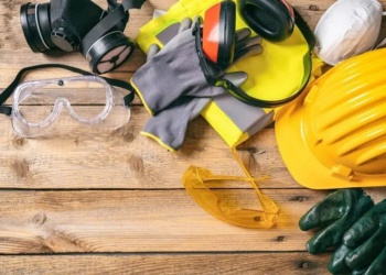 Обнародованы тарифы на страхование от несчастных случаев на производстве на 2023 год