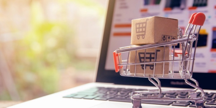 Число россиян, покупающих онлайн, с начала года выросло на 35%
