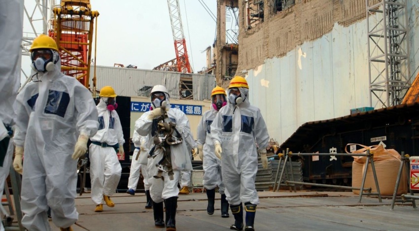 Фукусима по фотоленте событий 2011 года