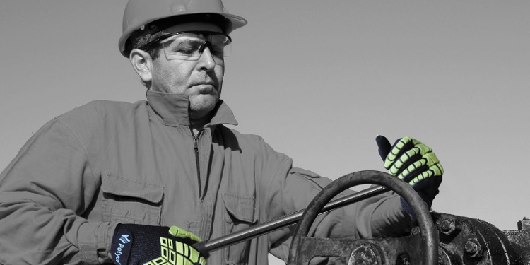 Armor Guard – первые бесшовные трикотажные непромокаемые перчатки от порезов и ударов