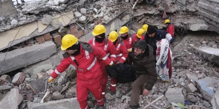 Спасение жизней в Турции и Сирии