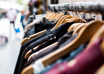 Спрос на повседневную одежду смещается в сторону бюджетного предложения. А что со спецодеждой?