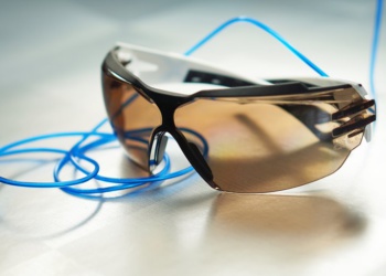 Uvex внедряет инновационную тонировку