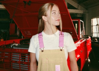 Ford выпустил лимитированную линейку рабочей одежды со звездой «Эйфории»