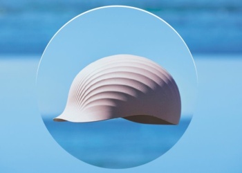 Японцы придумали СИЗ из пластикового мусора и ракушек