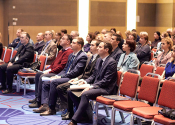 Более 300 человек приняли участие в конференции о безопасной рабочей среде