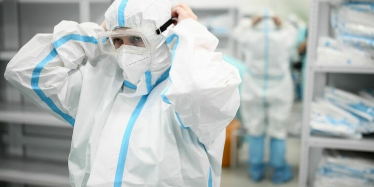 АСИЗ просит пересмотреть систему госзакупок медицинских масок и респираторов