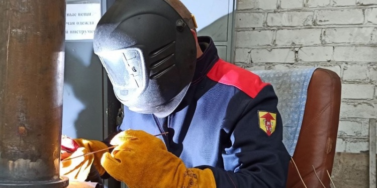 Судостроительный завод «Янтарь» перешел на новую спецодежду