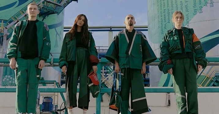 «Сибур» выпустил лимитированную коллекцию из старых спецовок