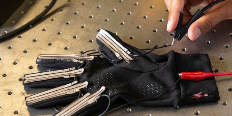 Самообеззараживающиеся перчатки – уже реальность