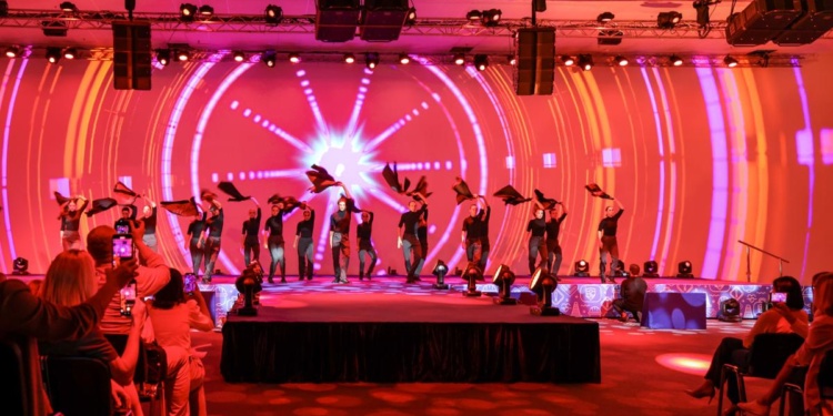 На Всероссийской неделе охраны труда прошел модный показ СИЗ