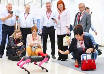 Fashion-показ и собственный мерч – чем удивит ВНОТ-2023