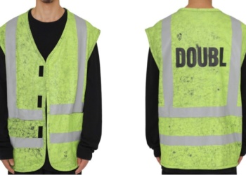 Японцы создали рабочий жилет, вдохновленный Бэнкси