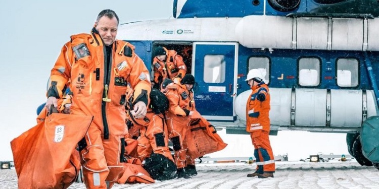 Может ли комиссия продлить срок носки СИЗ? Отвечает Роструд