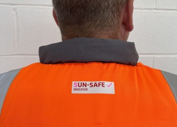 Создан индикатор для сигнальной одежды