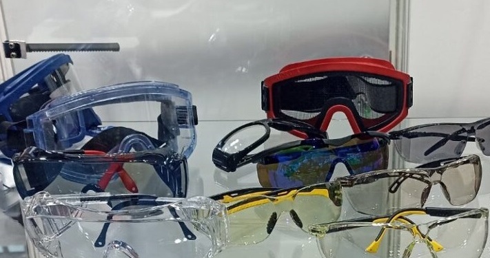 Выставка рабочей одежды в Минске – фото