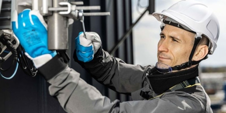 Содружество инструмента и средств защиты