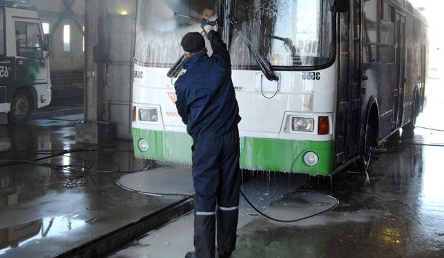 Гендиректора «Саратовгорэлектротранса» оштрафовали на 20 тыс. руб. за невыдачу СИЗ