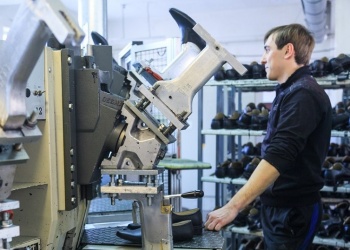 «Донобувь» будет закупать рабочую обувь в Узбекистане