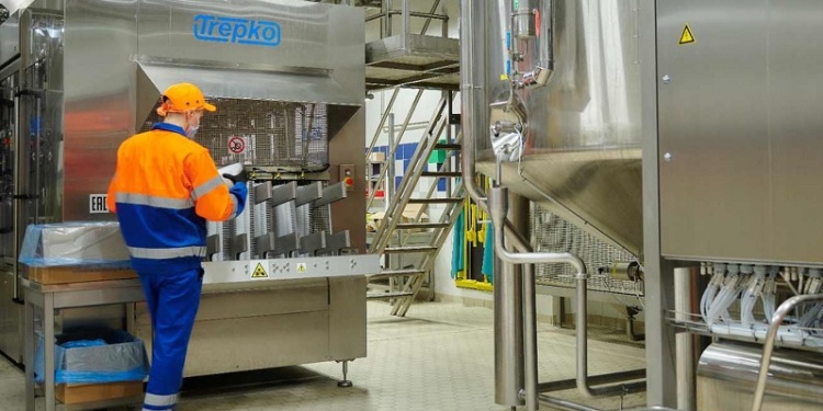 Москва заключила первый офсетный контракт на прокат и стирку спецодежды для соцучреждений