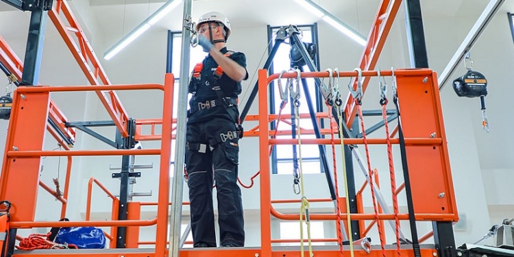 Российский производитель СИЗ от падения с высоты открыл учебный центр в Узбекистане