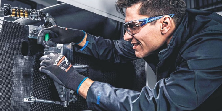 uvex представил новые защитные очки