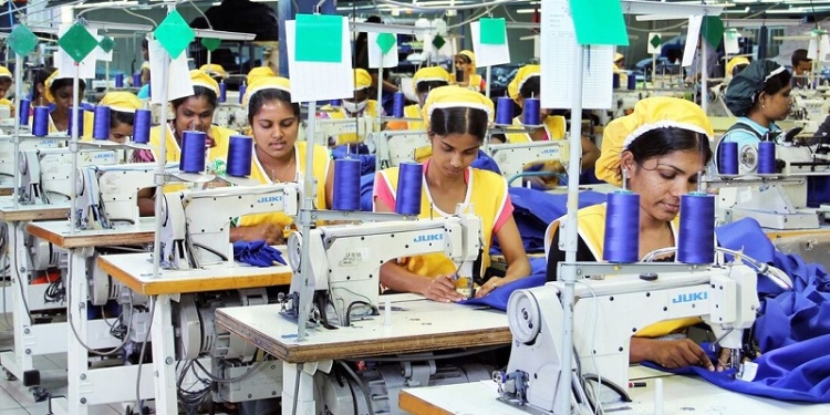 В России может стать больше шри-ланкийских швей