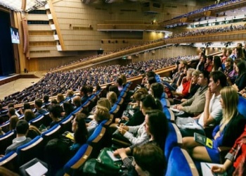 Переход на единые типовые нормы выдачи СИЗ обсудят на съезде в Кремле