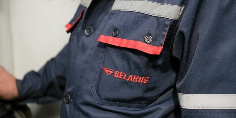 На МТЗ продолжают тестировать спецодежду для сотрудников