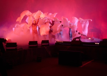 СИЗ – это не скучно: fashion-показ спецодежды и не только прошел на ВНОТ