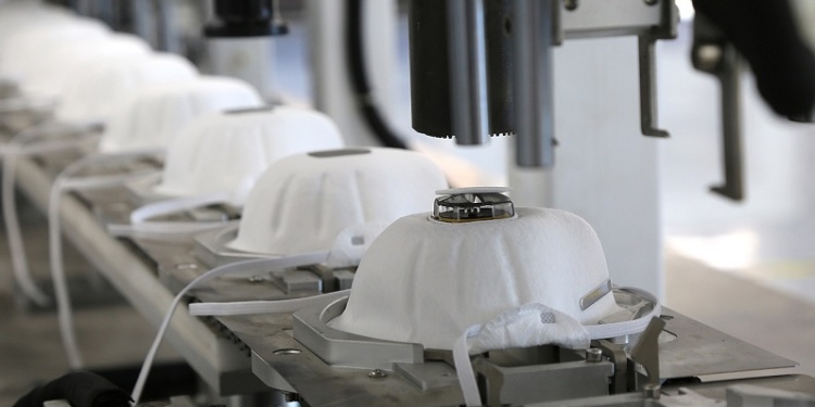 Торжокская обувная фабрика в несколько раз увеличит выпуск респираторов