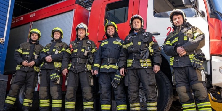 Москва закупит форму для пожарных на 124,7 млн руб.