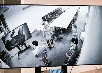 В Москве придумали невидимую краску для маркировки спецодежды