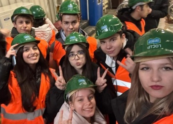 Нужны ли СИЗ школьникам на время летней подработки? Разъясняет Роструд