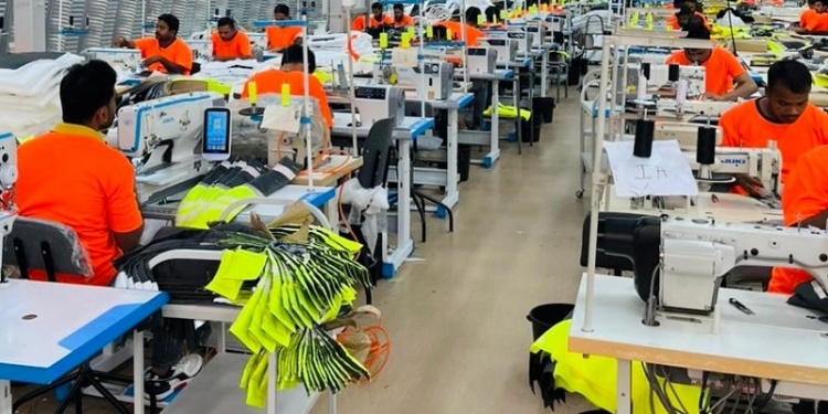 РБК: В 2024 году индийцы впервые заняли второе место по количеству разрешений на работу в России