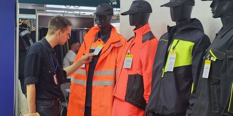 Пять компаний концерна «Беллегпром» представляют свою продукцию на выставке БИОТ