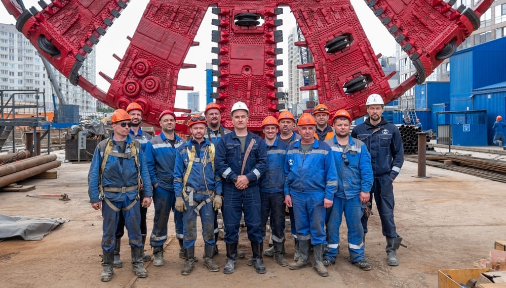 Петербургский метрострой ищет поставщика СИЗ на 257,9 млн рублей