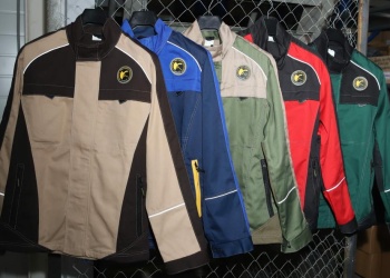 Серия стильных и прочных рабочих костюмов «Старт»