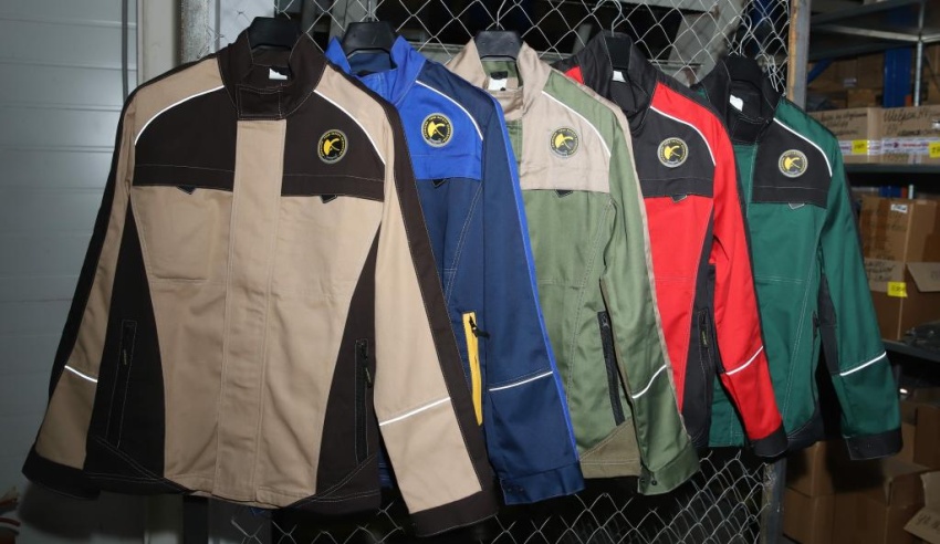 Серия стильных и прочных рабочих костюмов «Старт»